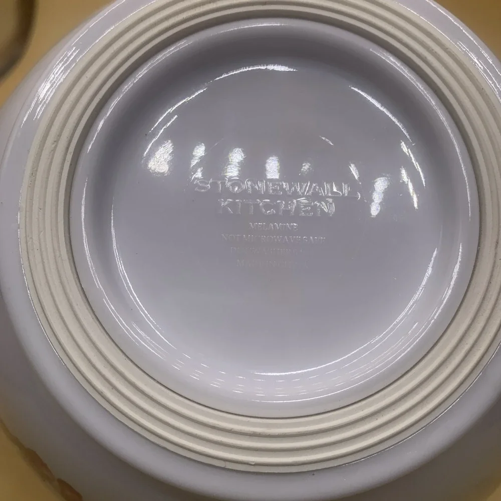New Stonewall Kitchen Batter Bowl Mix Pour Spout Melamine Non-Slip Base Pines